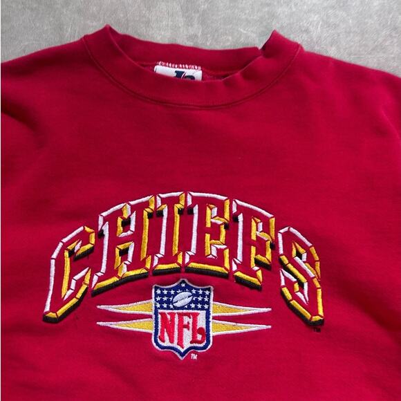 90s Vintage Kansas City chiefs Diamond Cut Embroidered Red Crewneck Size L - Picture 2 of 4